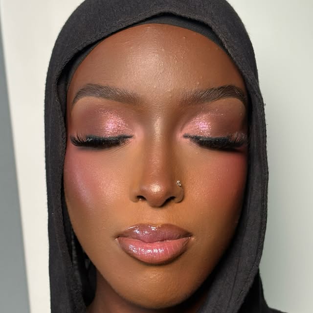 Full glam makeup look by WM Artistry